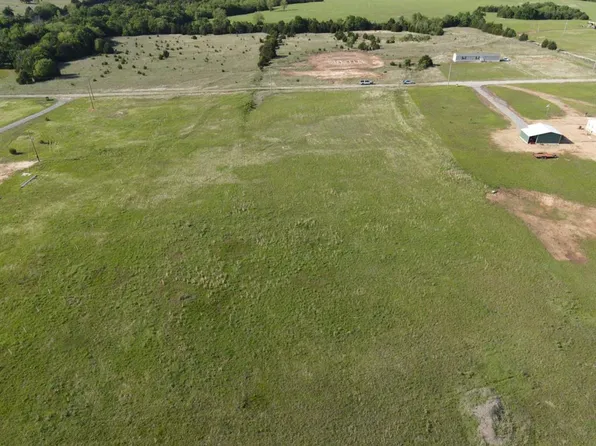 6 E Victory Ln, Prague, OK 74864