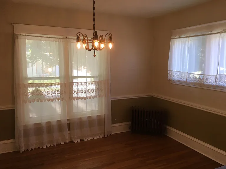 1401 N Lindeke St — Photo 7