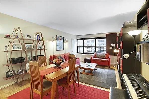 Sold by Real Direct | media 14