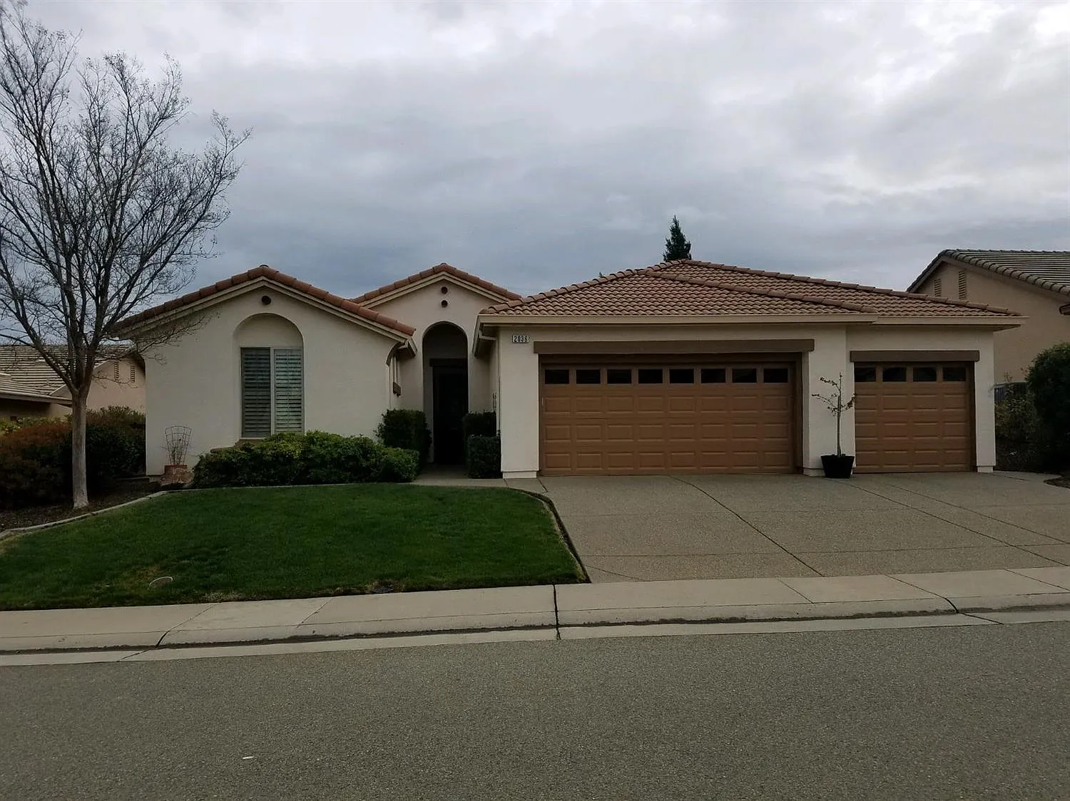 2036 Coldwater Ln photo 1