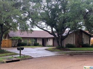 307 Taos Dr, Victoria, TX 77904