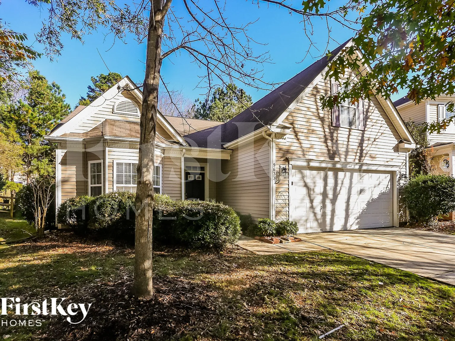 3 bed, 2.0 bath, 1958 sqft, $2,345 — Photo 3