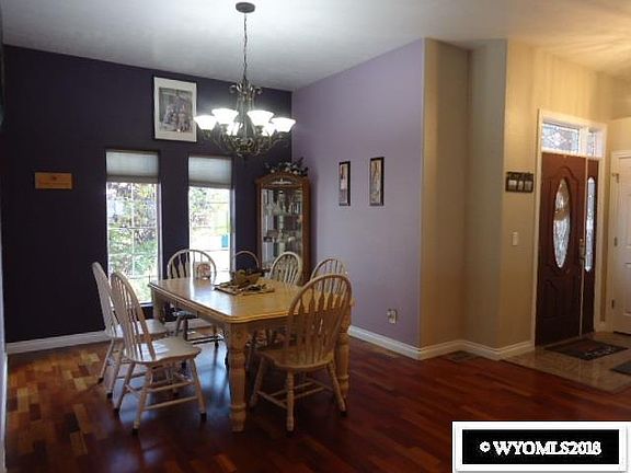 3rd image of 1117 Applewood Dr