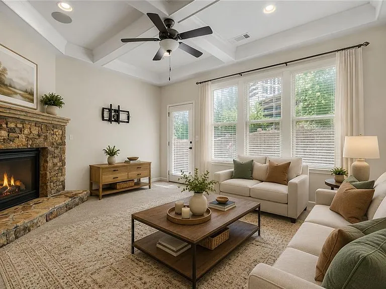 2444 Norwood Dr SE — Photo 4