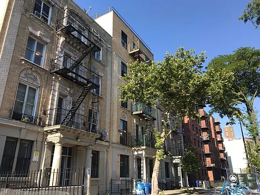 Rented by Lang Realty LLC | media 38