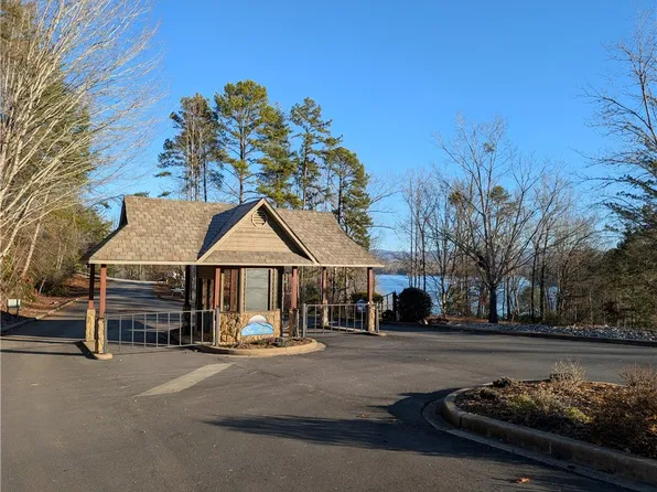 801 Deertrail Shrs, Salem, SC 29676