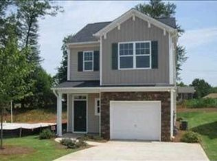 289 Stonewood Crossing Dr, Boiling Springs, SC 29316