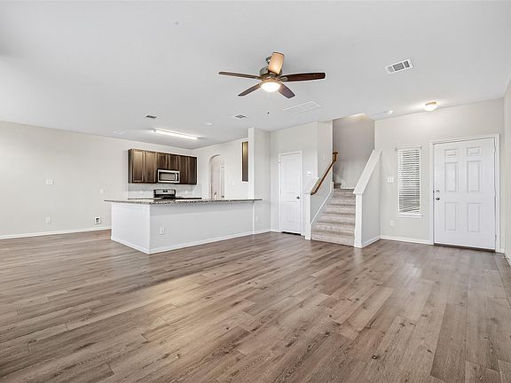 5th image of 4818 Blue Jacaranda Way