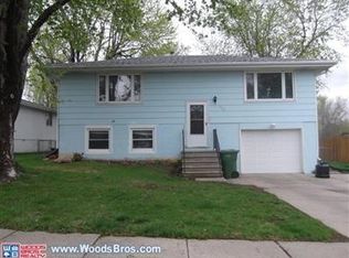 1940 Benton St, Lincoln, NE 68521