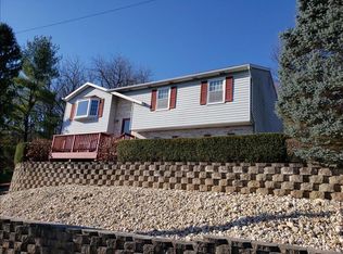 5469 Prospect St, Whitehall, PA 18052