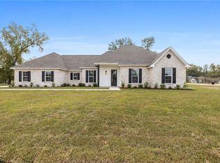15244 Maplewood Dr, Ponchatoula, LA 70454
