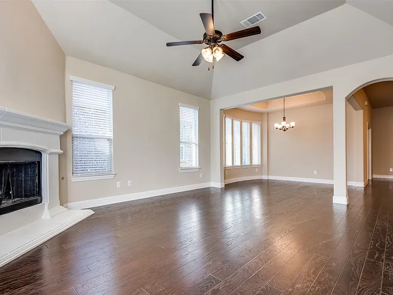 309 Harcourt Ave — Photo 15