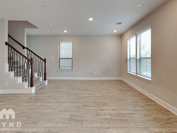 2nd image of 10210 Alder Ridge Dr