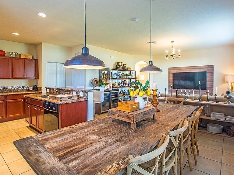 1522 SW 144th Ave — Photo 10