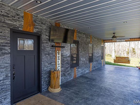 4th image of 3140 Brook Stone Rd