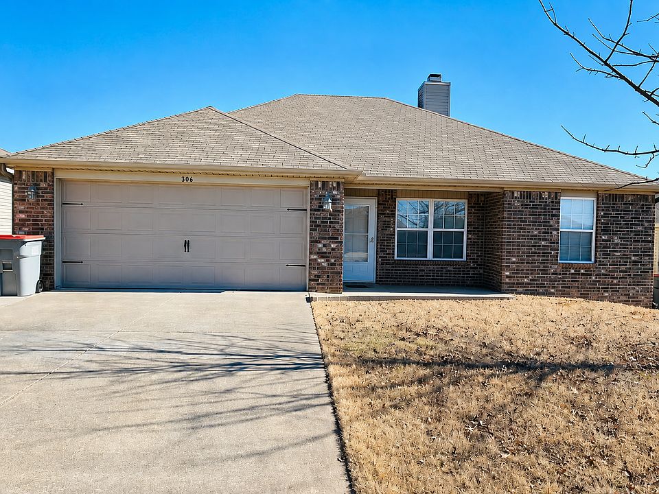 1st image of 306 Colony Ct