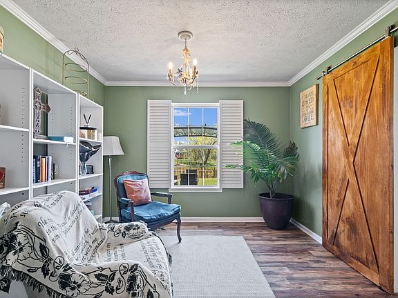 5th image of 309 Creekstone Ct