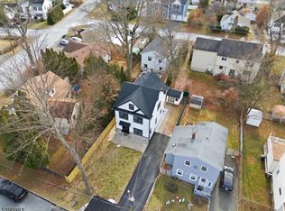 10 Buena Rd, Parsippany, NJ 07054