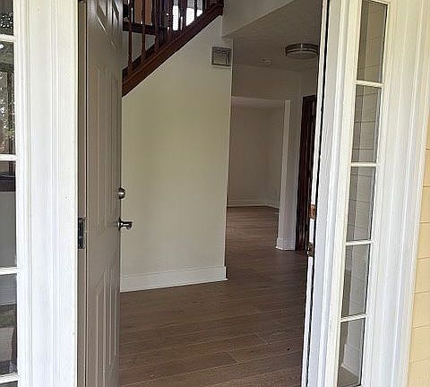 4th image of 4581 Huntwicke Dr