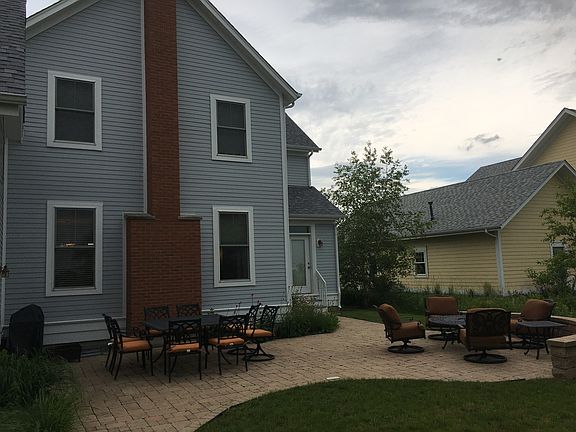 Paver walk: garage to patio