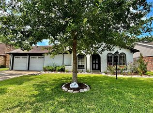 5134 Shady Oaks Ln, Friendswood, TX 77546