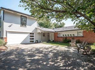 8406 Gladwood Ln, Dallas, TX 75243
