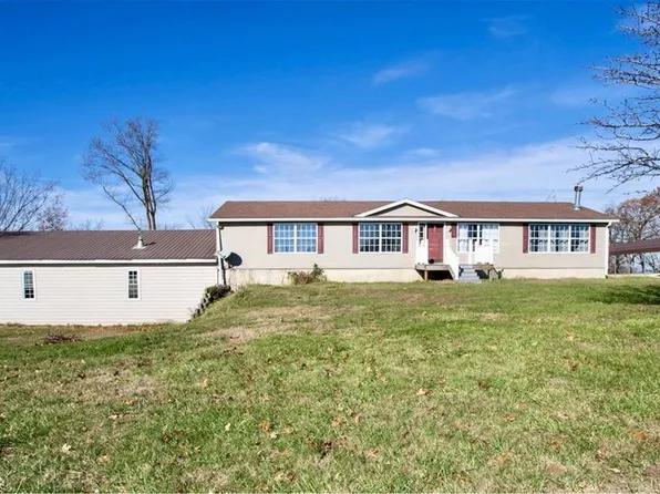 41 Lloyd Ct, Elsberry, MO 63343