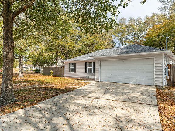 3rd image of 223 Runnymeade Dr