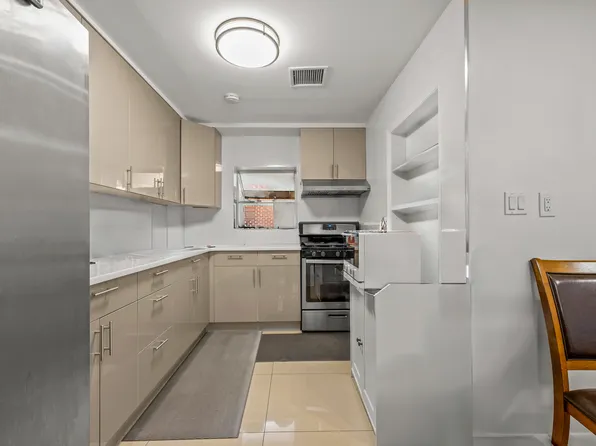 669 West Fingerboard Road image 18 of 39