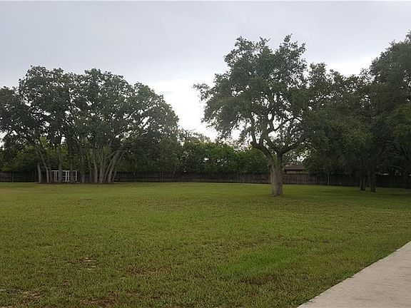 4th image of 16425 Heron Hills Dr
