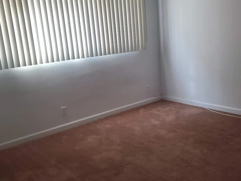 2212 S Bentley Ave — Photo 3