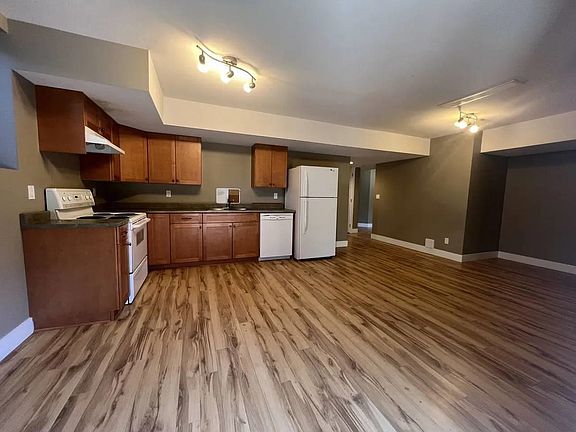 2nd image of 13901 229b St