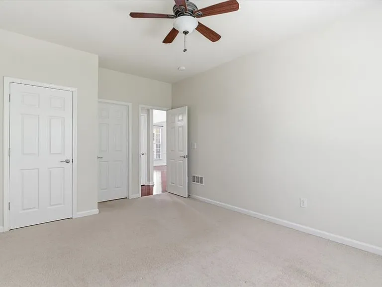 2705 Azalea Bluff Dr — Photo 32