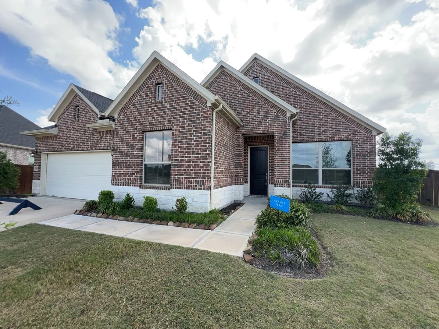 5602 Caracara St **Ask About Our No Cash Deposit Option — Photo 2
