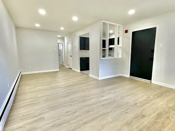 521 Martin St APT A1, Philadelphia, PA 19128