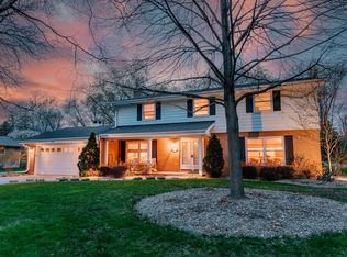 12850 Wrayburn Rd, Elm Grove, WI 53122