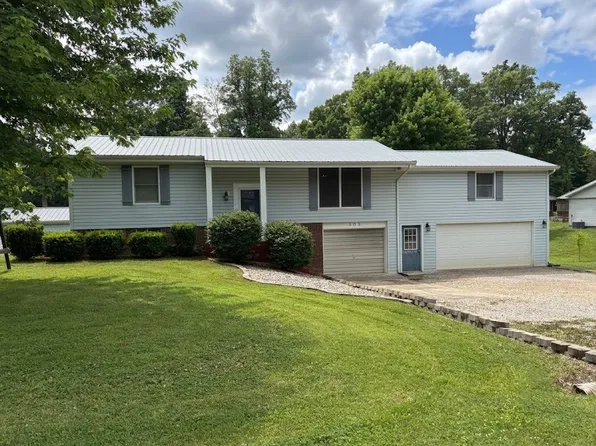 203 Elmwood Dr, Watson, IL 62473