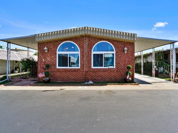 1001 Sylmar Ave #111, Clovis, CA 93612