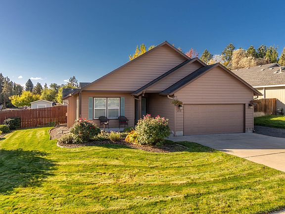 4th image of 2118 SW Pumice Ave