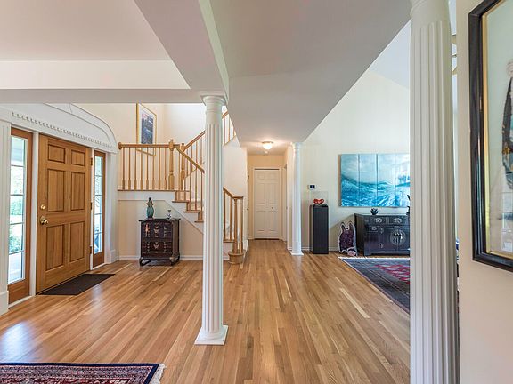 5th image of 71 Gunther Ct