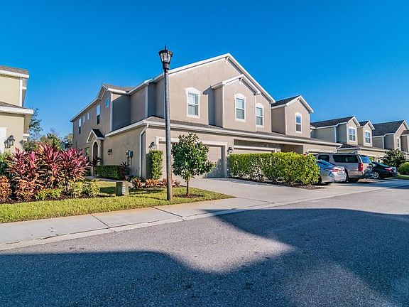 2nd image of 453 Harbor Springs Dr