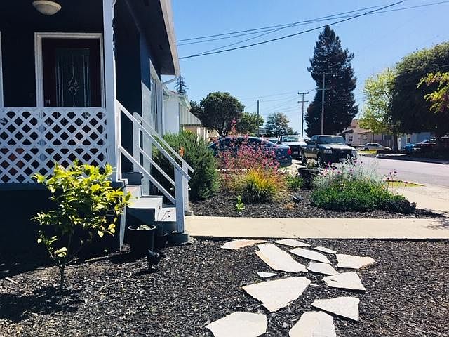 2nd image of 447 Vallejo Ave