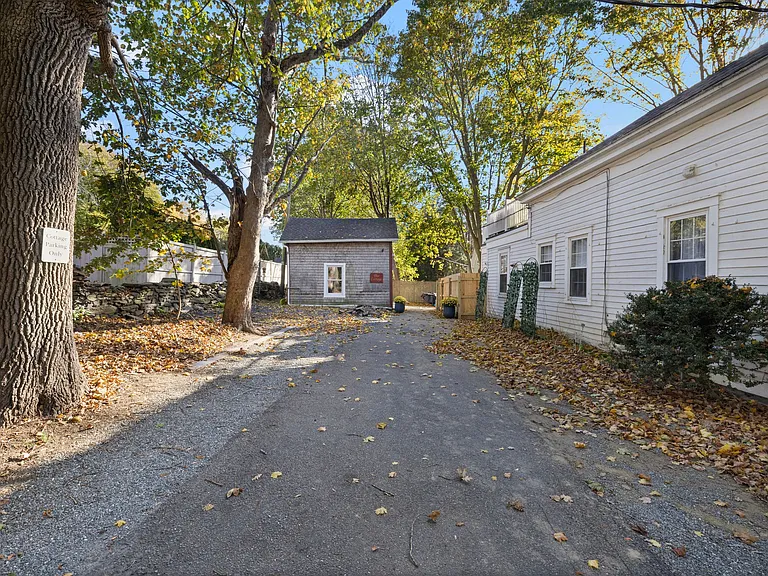 267 Green End Ave — Photo 13