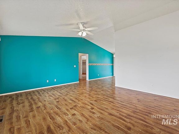 4th image of 3413 Saraset Cir