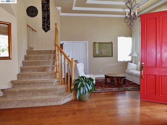 4th image of 3888 Blackstone Ct