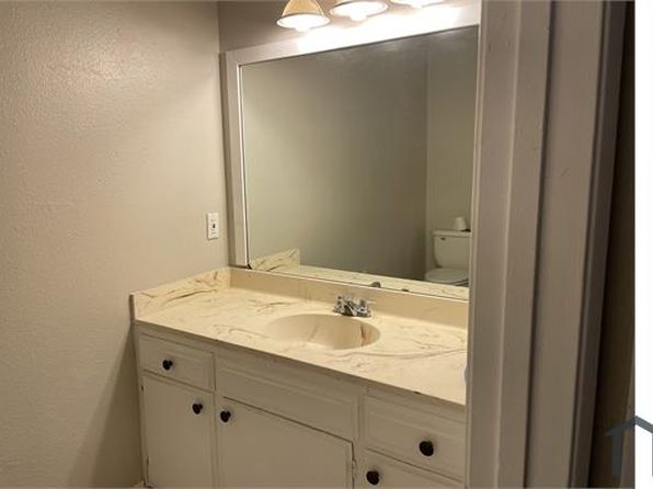223 Tiger Ln, San Jacinto, CA 92583