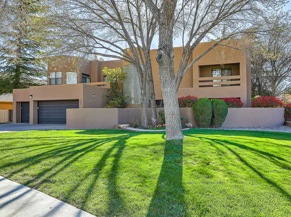 7005 Pala Mesa Ct NE, Albuquerque, NM 87111