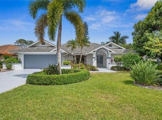 118 Palmetto Dunes Cir, Naples, FL 34113