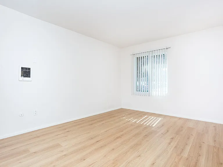 3030 Suncrest Dr #409 — Photo 12