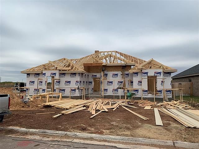 1st image of 7034 Jennings Dr